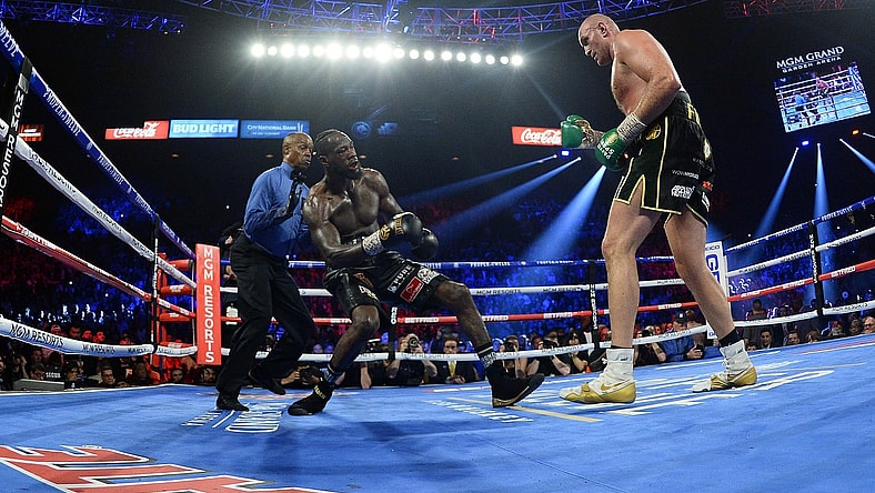Deontay Wilder vs Tyson Fury III will be postponed until October