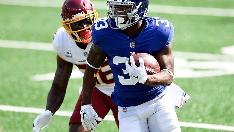 New York Giants running back Dion Lewis (33) rushes against the Washington Football Team at MetLife Stadium on Sunday, Oct. 18, 2020, in East Rutherford.

Nyg Vs Was