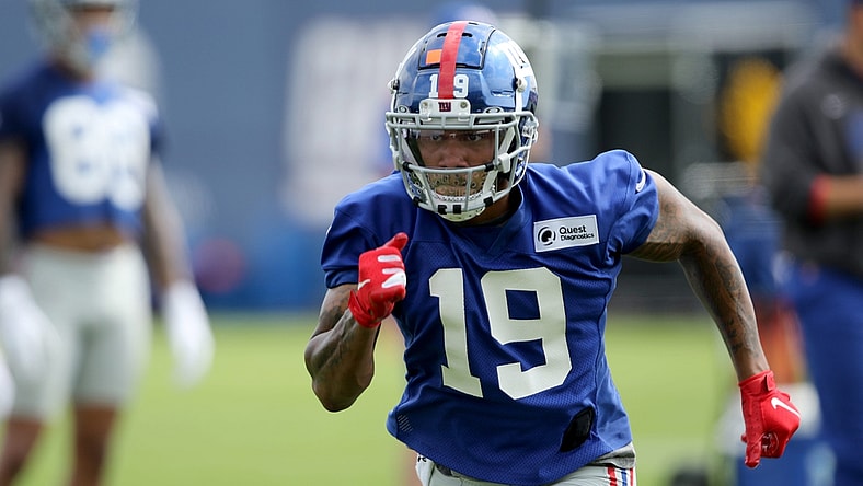 Wide receiver Kenny Golladay (19) runs to get open before making a catch, in East Rutherford. Wednesday, July 28, 2021Giants