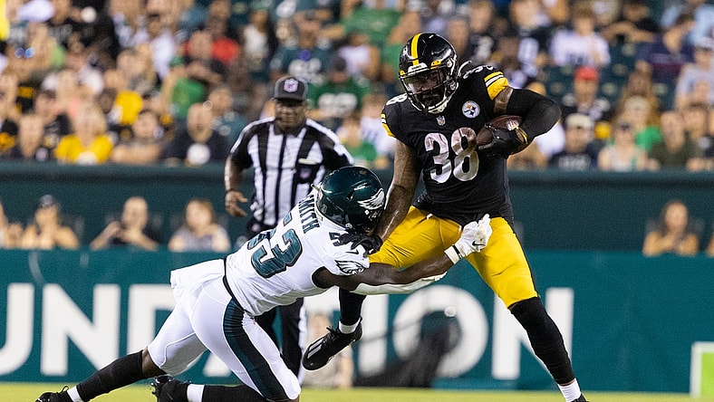 Aug 12, 2021; Philadelphia, Pennsylvania, USA; Pittsburgh Steelers running back Jaylen Samuels (38) makes a catch against Philadelphia Eagles linebacker Rashad Smith (53) during the third quarter at Lincoln Financial Field. Mandatory Credit: Bill Streicher-USA TODAY Sports