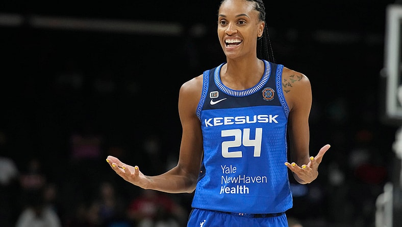 WNBA: WNBA-Commisioner's Cup-Connecticut Sun at Seattle Storm