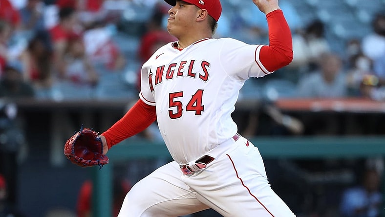 Sep 4, 2021; Anaheim, California, USA; Los Angeles Angels starting pitcher Jose Suarez (54) throws against the Texas Rangers during the first inning at Angel Stadium. Mandatory Credit: Kiyoshi Mio-USA TODAY Sports