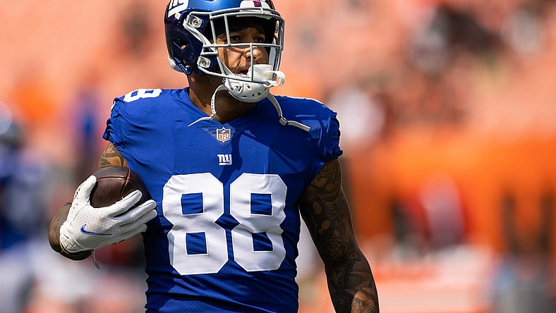 Aug 22, 2021; Cleveland, Ohio, USA; New York Giants tight end Evan Engram (88) runs the ball during warmups before the game against the Cleveland Browns at FirstEnergy Stadium. Mandatory Credit: Scott Galvin-USA TODAY Sports