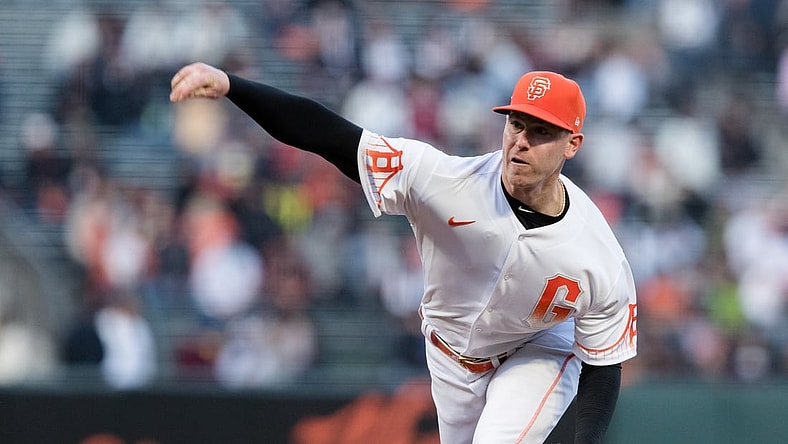 Sep 14, 2021; San Francisco, California, USA; San Francisco Giants starting pitcher Anthony DeSclafani (26) throws against the San Diego Padres in the first inning at Oracle Park. Mandatory Credit: John Hefti-USA TODAY Sports