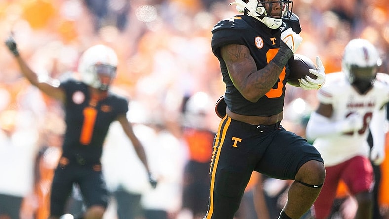 Tennessee running back Tiyon Evans (8) runs for a touchdown during a NCAA football game between the Tennessee Volunteers and the South Carolina Gamecocks at Neyland Stadium in Knoxville, Tenn. on Saturday, Oct. 9, 2021.

Kns Tennessee South Carolina Football Bp
