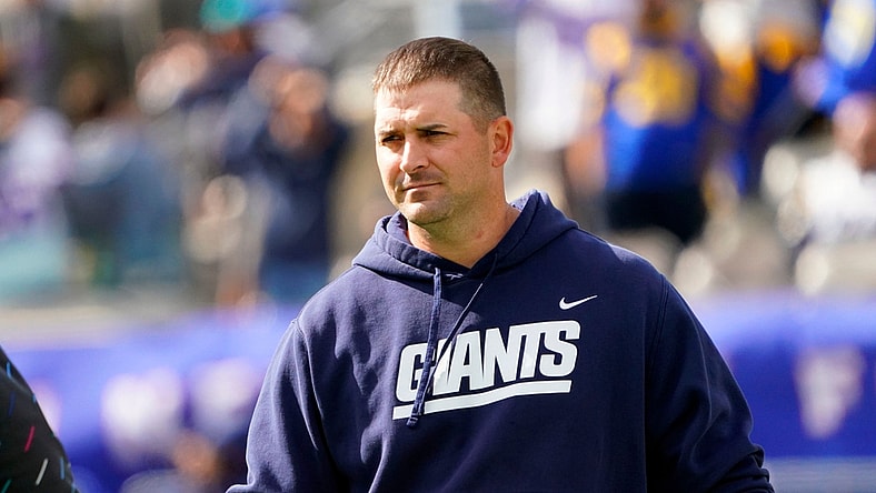 New York Giants head coach Joe Judge on the field for warm ups at MetLife Stadium on Sunday, Oct. 17, 2021, in East Rutherford.

Nyg Vs Lar