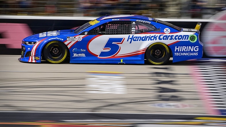 Oct 17, 2021; Fort Worth, Texas, USA; NASCAR Cup Series driver Kyle Larson (5) during the Autotrader EchoPark Automotive 500 in the NASCAR round of 8 opening race at Texas Motor Speedway. Mandatory Credit: Jerome Miron-USA TODAY Sports