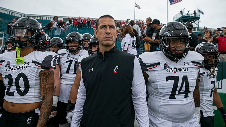 University of Cincinnati Bearcats head coach Luke Fickell and his team take the field to face Tulane University at Yulman Stadium in New Orleans Saturday, October 30, 2021.

Uc Tulane20