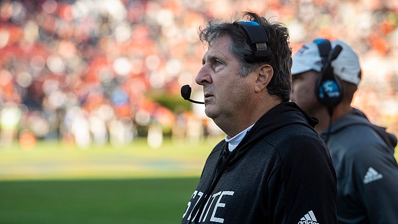 Mississippi State Bulldogs head coach Mike Leach looks on during the final minute of the game as Auburn Tigers take on Mississippi State Bulldogs at Jordan-Hare Stadium in Auburn, Ala., on Saturday, Nov. 13, 2021. Mississippi State Bulldogs defeated Auburn Tigers 43-34.
