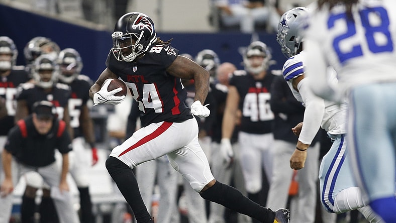 Nov 14, 2021; Arlington, Texas, USA; Atlanta Falcons running back Cordarrelle Patterson (84) runs the ball in the first quarter against the Dallas Cowboys at AT&T Stadium. Mandatory Credit: Tim Heitman-USA TODAY Sports