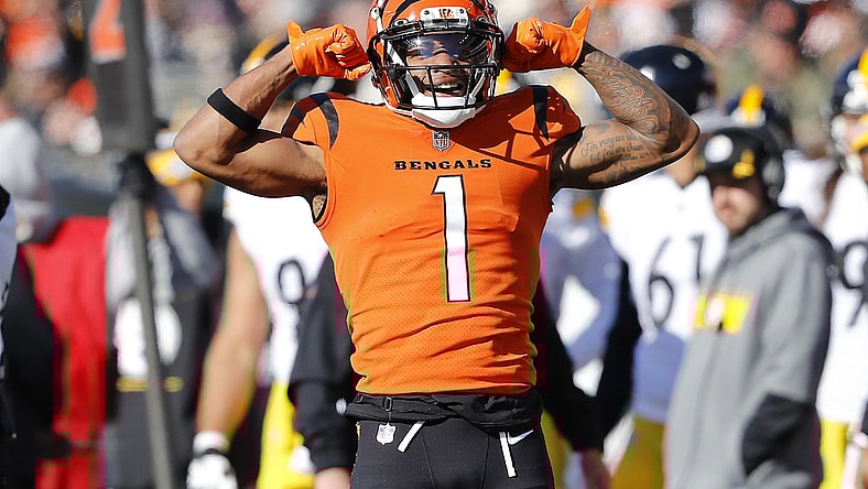 Nov 28, 2021; Cincinnati, Ohio, USA; Cincinnati Bengals wide receiver Ja'Marr Chase (1) celebrates the first down during the first quarter against the Pittsburgh Steelers at Paul Brown Stadium. Mandatory Credit: Joseph Maiorana-USA TODAY Sports