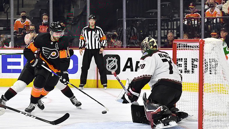 NHL: Arizona Coyotes at Philadelphia Flyers