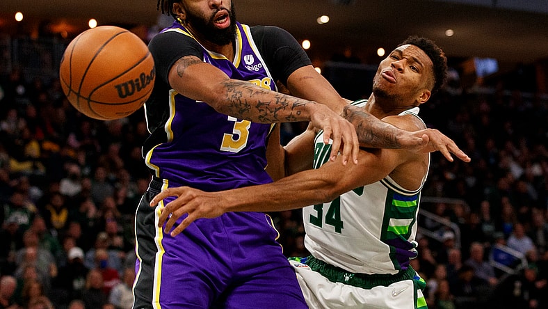 NBA: Los Angeles Lakers at Milwaukee Bucks