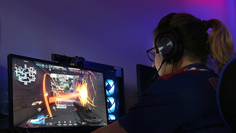 Hutchinson Community College esports team member Christyn Howard plays the game 'Valorant' with her teammates against Shelton State Community College Thursday night, Oct. 7, 2021 at HCC.

Hut 101521 Hcc Esports 09
