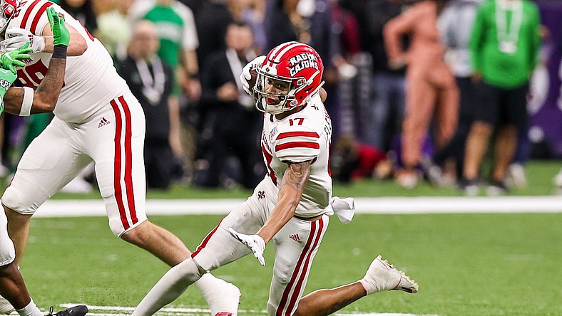 Dec 18, 2021; New Orleans, LA, USA;  Louisiana-Lafayette Ragin Cajuns wide receiver Dontae Fleming (17) slips on a pass against Marshall Thundering Herd during the first half of the 2021 New Orleans Bowl at Caesars Superdome. Mandatory Credit: Stephen Lew-USA TODAY Sports