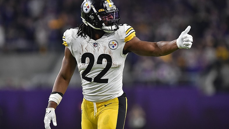 Dec 9, 2021; Minneapolis, Minnesota, USA; Pittsburgh Steelers running back Najee Harris (22) in action against the Minnesota Vikings at U.S. Bank Stadium. Mandatory Credit: Jeffrey Becker-USA TODAY Sports