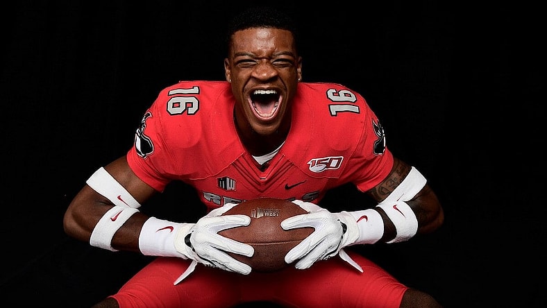 Las Vegas raiders Javin White UNLV