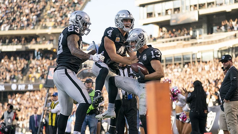 oakland raiders derek carr hunter renfrow