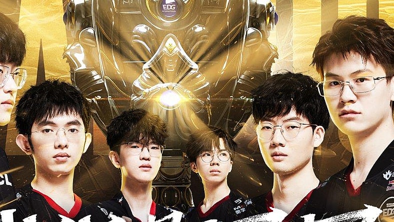 EDward Gaming's 2022 Spring Split roster.