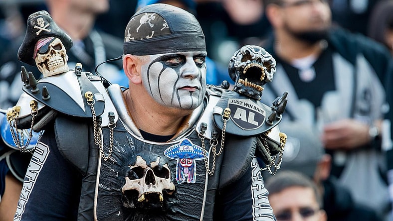 raiders 2019 fans season playoffs