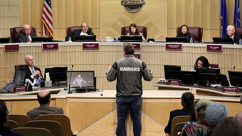 Henderson Las vegas Raiders Report Tommy White