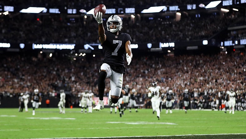 raiders wide receiver Zay Jones