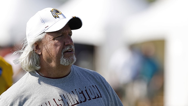 Jul 25, 2019; Richmond, VA, USA; Washington inside linebackers coach Rob Ryan walks onto the field prior to practice on day one of training camp at Bon Secours Washington Redskins Training Center. Mandatory Credit: Geoff Burke-USA TODAY Sports