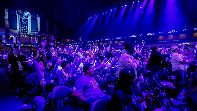 Jan 26, 2020; Minneapolis, Minnesota, USA; Fans react as the Minnesota Rokkr battle the Toronto Ultra during the Call of Duty League Launch Weekend at The Armory. Mandatory Credit: Bruce Kluckhohn-USA TODAY Sports