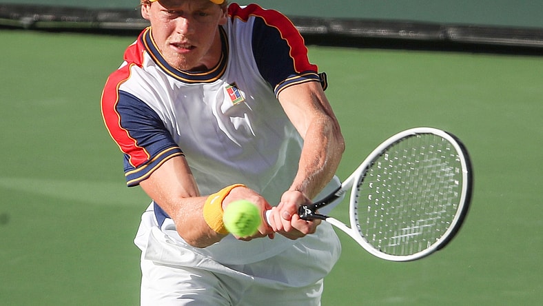 Jannik Sinner hits a shot during his match against Taylor Fritz at the BNP Paribas Open in Indian Wells, October 13, 2021.

Bnp Wed 20