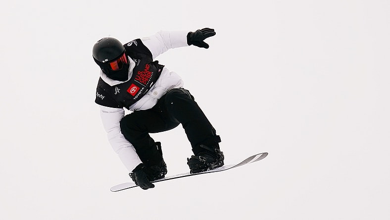 Dec 9, 2021; Copper Mountain, Colorado, USA; Shaun White of the United States takes a training run before snowboard qualifiers for the Toyota U.S. Grand Prix Snowboard / Freeski halfpipe event at Copper Mountain Main Vein Superpipe. Mandatory Credit: Michael Madrid-USA TODAY Sports