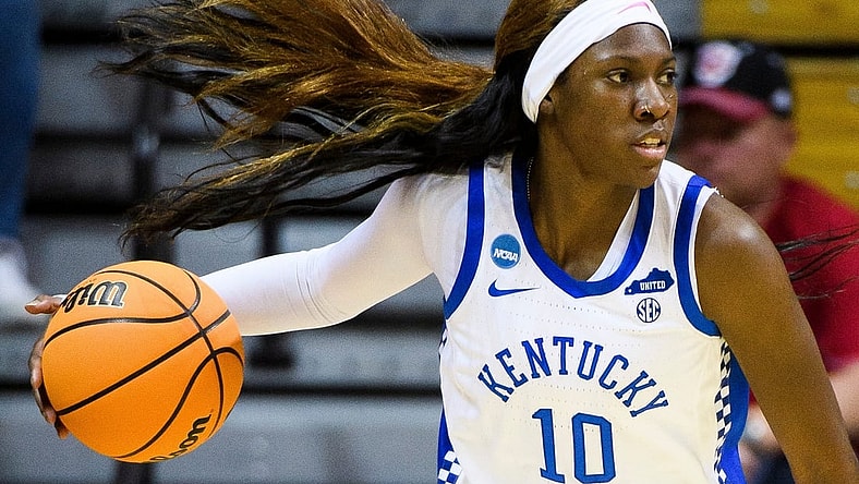 Kentucky's Rhyne Howard (10) during the first half of the Kentucky versus Princeton women's NCAA First Round game at Simon Skjodt Assembly Hall on Saturday, March 19, 2022.

Syndication The Herald Times