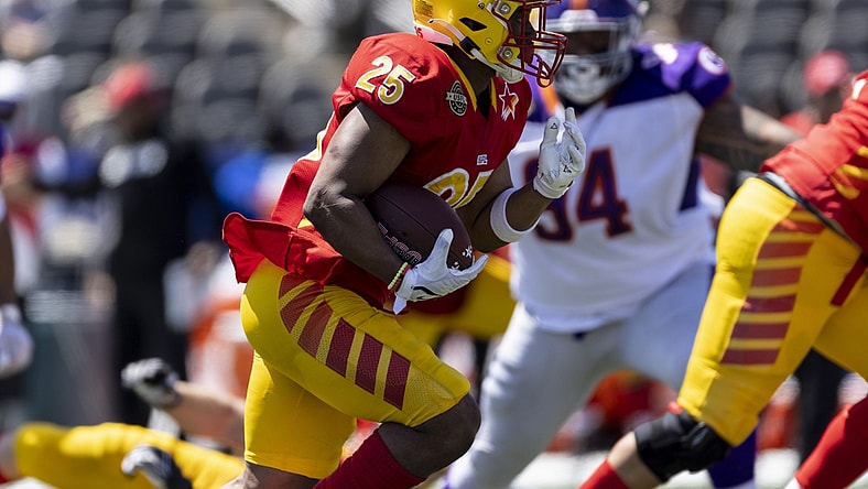 Apr 23, 2022; Birmingham, AL, USA; Philadelphia Stars running back Paul Terry (25) runs the ball against the Pittsburgh Maulers during the second half at Protective Stadium. Mandatory Credit: Vasha Hunt-USA TODAY Sports