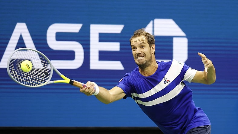 Aug 30, 2021; Flushing, NY, USA; Richard Gasquet of France returns a shot Daniil Medvedev of Russia in the first round on day one of the 2021 U.S. Open tennis tournament at USTA Billie King National Tennis Center. Mandatory Credit: Jerry Lai-USA TODAY Sports