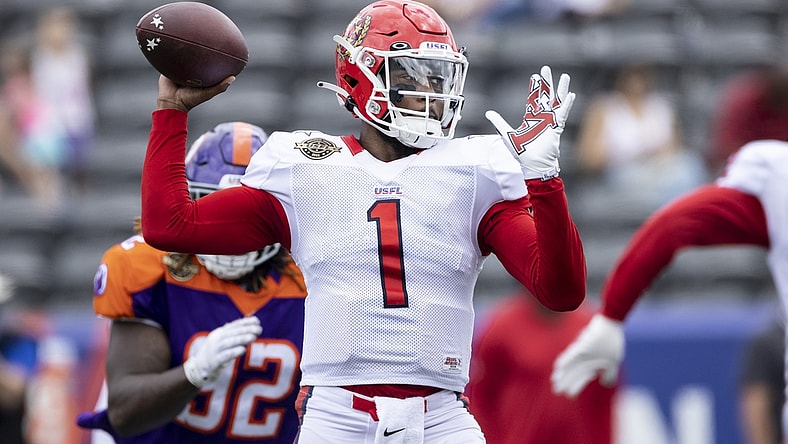 May 7, 2022; Birmingham, AL, USA; New Jersey Generals quarterback De'Andre Johnson (1) throws against the Pittsburgh Maulers during the first half at Protective Stadium. Mandatory Credit: Vasha Hunt-USA TODAY Sports