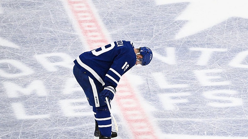 May 14, 2022; Toronto, Ontario, CAN;   Toronto Maple Leafs forward Jason Spezza reacts after a loss to the Tampa Bay Lightning in game seven of the first round of the 2022 Stanley Cup Playoffs at Scotiabank Arena. Mandatory Credit: Dan Hamilton-USA TODAY Sports