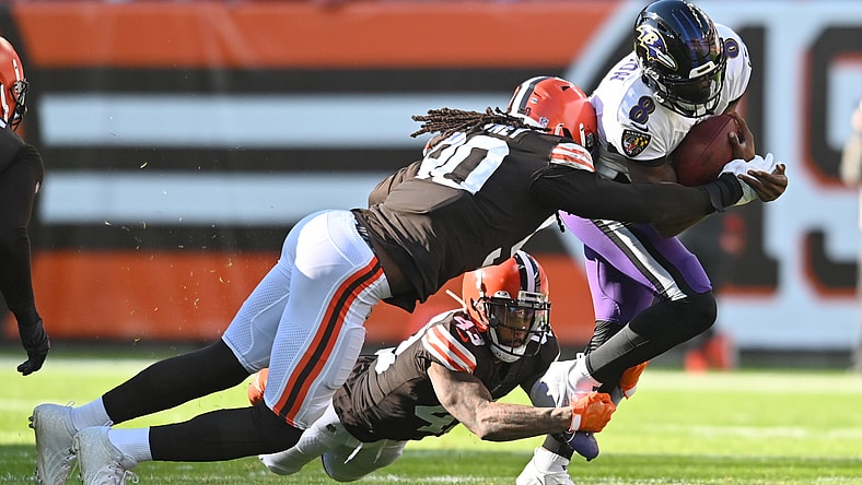 Cleveland Browns, Jadeveon Clowney