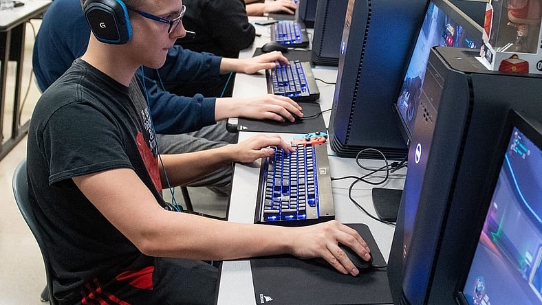 Robert Vargo plays Overwatch during the York County School of Technology esports practice, February 19, 2020.

Ydr Cc 3 10 20 York Tech Esports