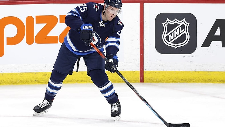 Mar 8, 2022; Winnipeg, Manitoba, CAN; Winnipeg Jets center Paul Stastny (25) warms up before a game against the Tampa Bay Lightning at Canada Life Centre. Mandatory Credit: James Carey Lauder-USA TODAY Sports