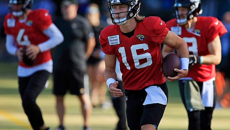 Jacksonville Jaguars quarterback Trevor Lawrence (16) works out during day 7 of the Jaguars Training Camp Sunday, July 31, 2022 at the Knight Sports Complex at Episcopal School of Jacksonville. Today marked the first practice in full pads.

Jki Jagstrainingcampday7 30