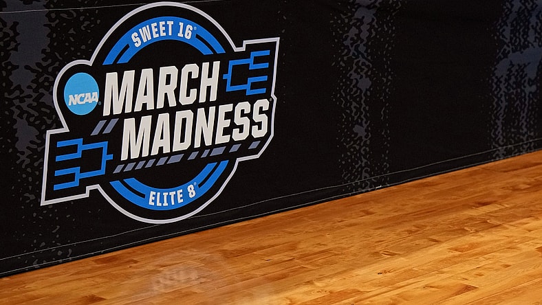 NCAA Basketball: NCAA Tournament West Regional-Arkansas vs Duke