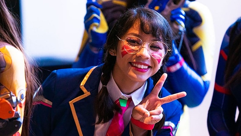 Sep 29, 2019; Philadelphia, PA, USA; Fans in the concourse before the Overwatch League Grand Finals e-sports event at Wells Fargo Center. Mandatory Credit: Bill Streicher-USA TODAY Sports