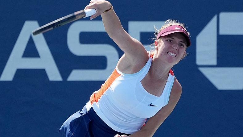 Aug 30, 2022; Flushing, NY, USA; Linda Fruhvirtova of Czech Republic in action against Xinyu Wang of China on day two of the 2022 U.S. Open tennis tournament at USTA Billie Jean King National Tennis Center. Mandatory Credit: Jerry Lai-USA TODAY Sports