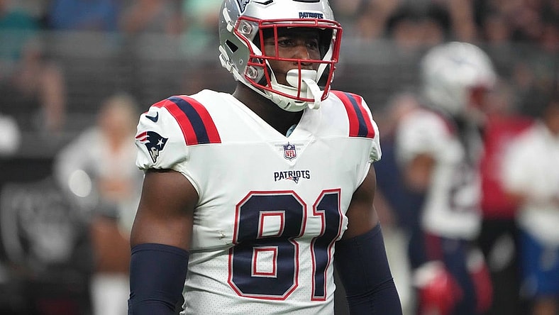 Aug 26, 2022; Paradise, Nevada, USA; New England Patriots tight end Jonnu Smith (81) during the game against the Las Vegas Raiders at Allegiant Stadium. The Raiders defeated the Patriots 23-6. Mandatory Credit: Kirby Lee-USA TODAY Sports