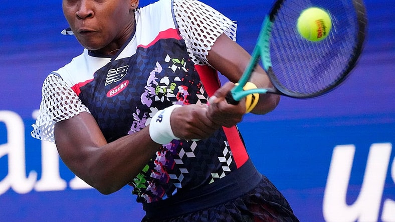 Sept 2, 2022; Flushing, NY, USA; Coco Gauff of the USA hits to Madison Keys of the USA on day five of the 2022 U.S. Open tennis tournament at USTA Billie Jean King National Tennis Center. Mandatory Credit: Robert Deutsch-USA TODAY Sports