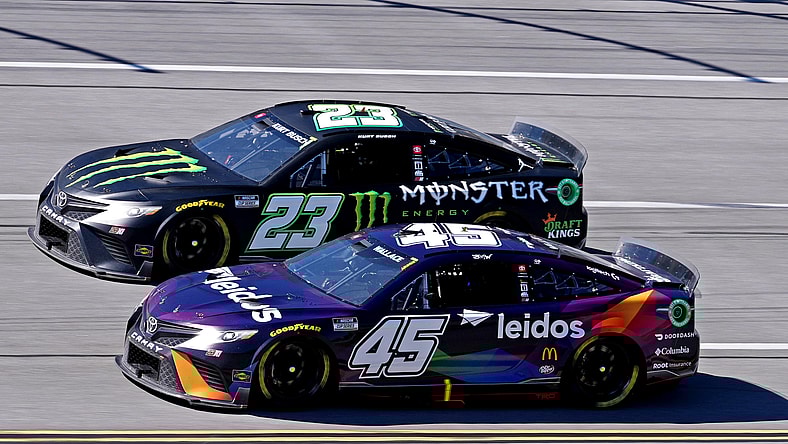 NASCAR: YellaWood 500