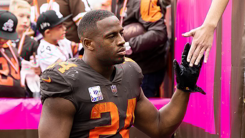 NFL: Los Angeles Chargers at Cleveland Browns