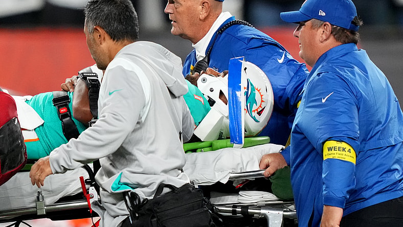 tua tagovailoa, miami dolphins