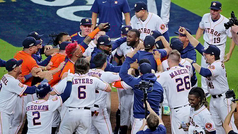 Houston-Astros-Yordan-Alvarez