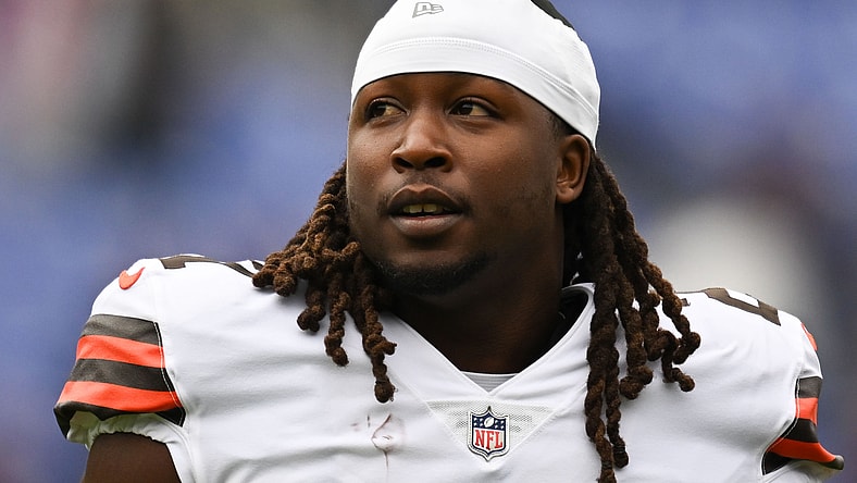 kareem hunt trade to the tampa bay buccaneers