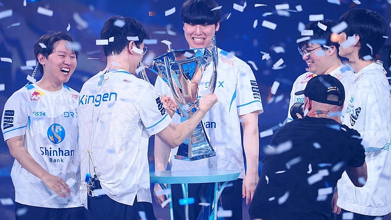 Nov 5, 2022; San Francisco, California, USA; DRX players surrounded by confetti as they hold up the Summoner's Cup Worlds 2022 trophy after winning the League of Legends World Championships against T1 at Chase Center. Mandatory Credit: Kelley L Cox-USA TODAY Sports